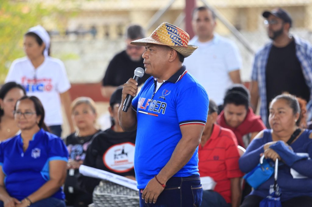 🔥 ¡CON EL PUEBLO ORGANIZADO! Luis Caldera sostiene productiva reunión de trabajo en Cristo de Aranza 10 Noticias Maracaibo