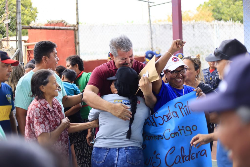 🔥 ¡CON EL PUEBLO ORGANIZADO! Luis Caldera sostiene productiva reunión de trabajo en Cristo de Aranza 9 Noticias Maracaibo