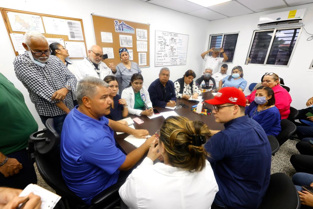 🏥🚑 Gobernador Luis Caldera inicia evaluación exhaustiva de hospitales para implementar el Plan Cayapa de la Salud en el Zulia" 11 Noticias Maracaibo