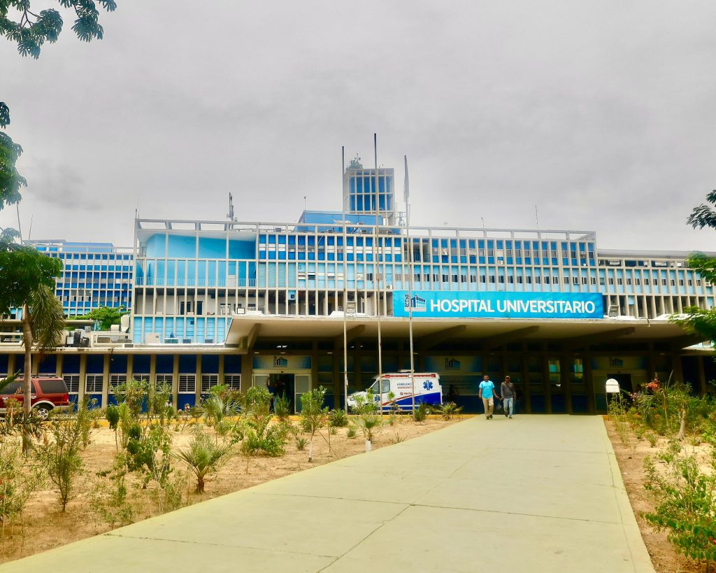 🏥🚑 Gobernador Luis Caldera inicia evaluación exhaustiva de hospitales para implementar el Plan Cayapa de la Salud en el Zulia" 8 Noticias Maracaibo