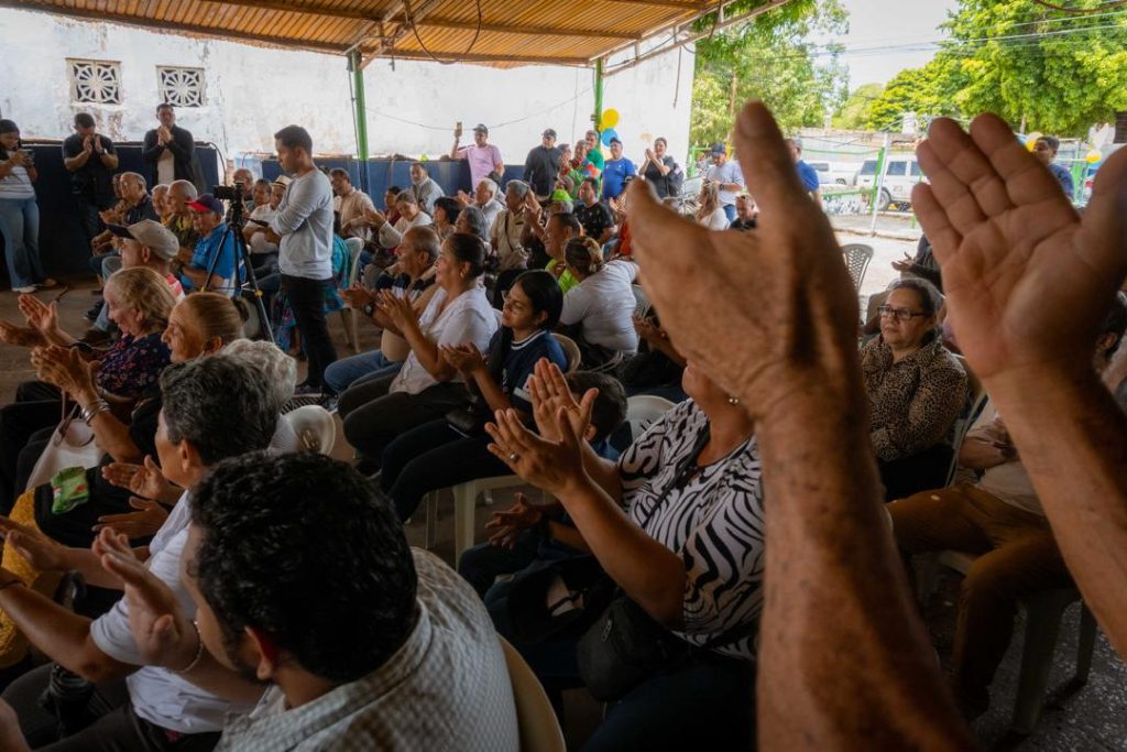 Romero Martínez planta bandera: 'Maracaibo seguirá progresando, ¡no volverá a manos de los que la destruyeron!' 🏙️✊ 9 Noticias Maracaibo