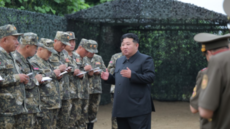 Hermana de Kim: "Las relaciones con Corea del Sur se liberaron irrevocablemente del concepto de una misma nación" 8 FOTOS: Kim Jong-un supervisa una competición de artillería