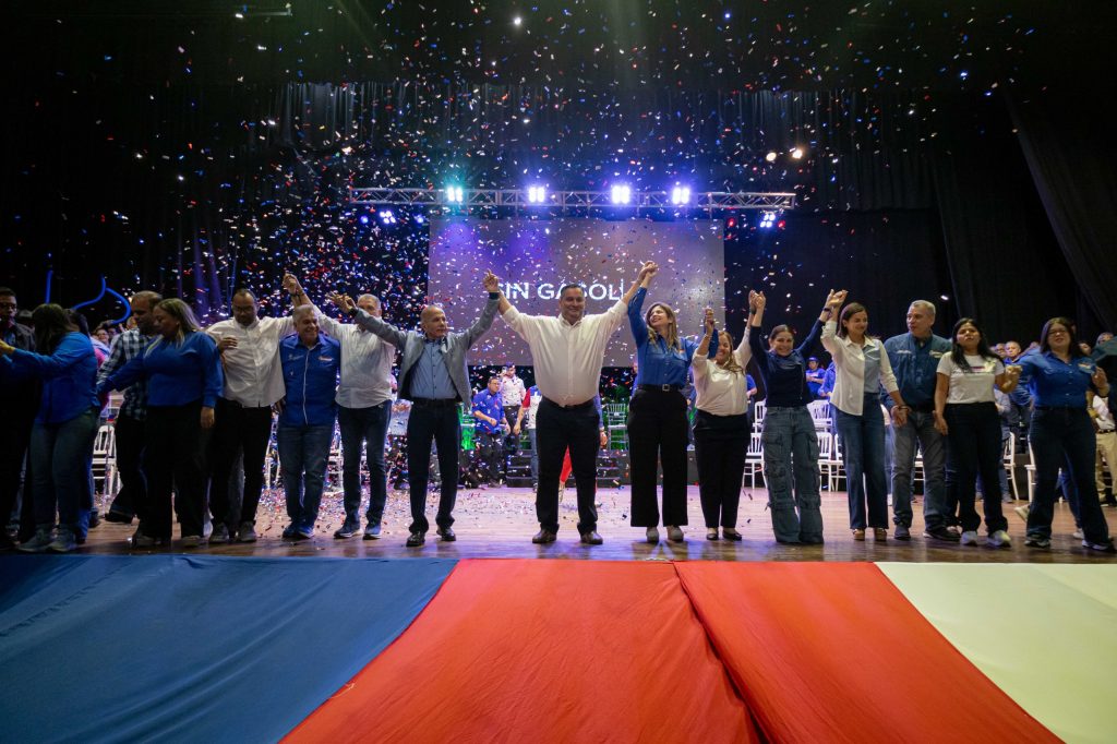 UNT unifica fuerzas: Rosales Guerrero corona a Adrián Romero como el candidato opositor que Maracaibo necesita 💙🏙️"** 9 Noticias Maracaibo