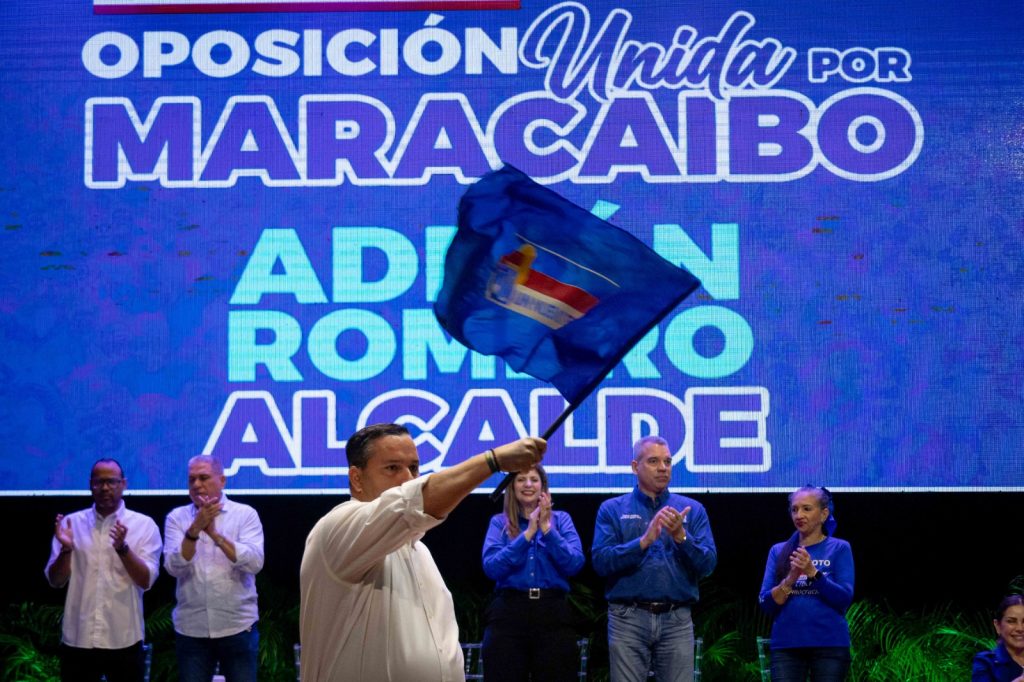 UNT unifica fuerzas: Rosales Guerrero corona a Adrián Romero como el candidato opositor que Maracaibo necesita 💙🏙️"** 13 Noticias Maracaibo