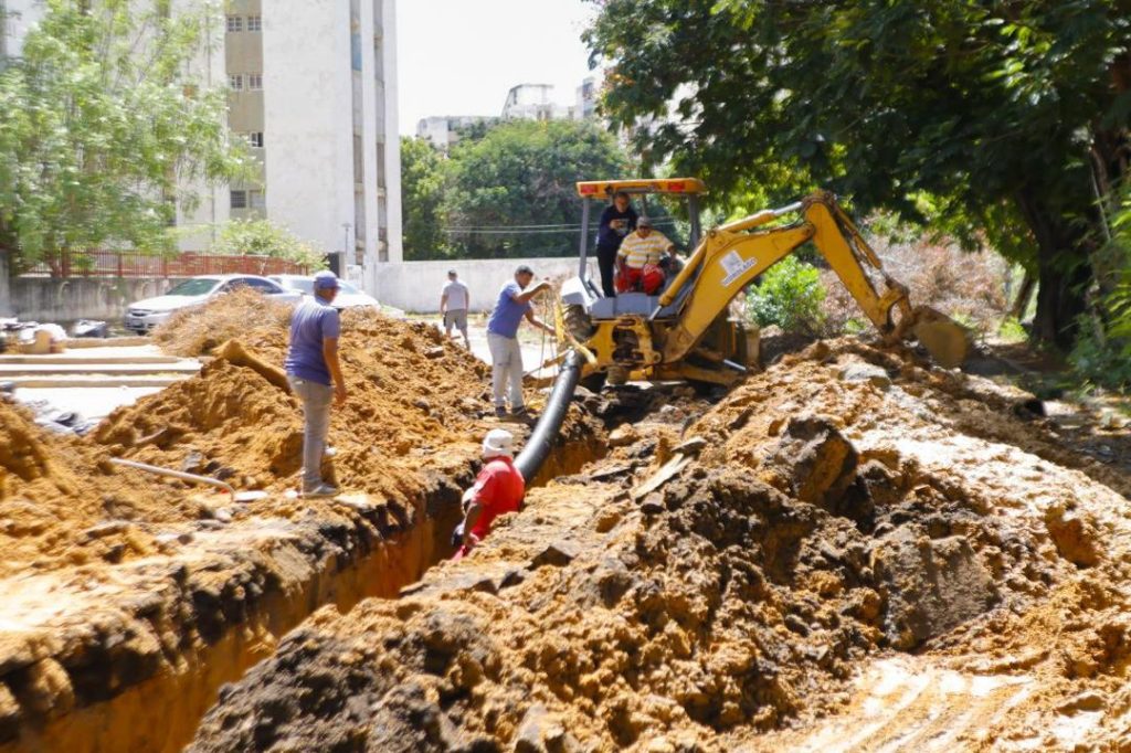 ¡Se acabó el problema de las cloacas! 💦🔥 Gobernador Luis Caldera arranca Plan de Aguas Servidas 2025 pa’ salvar al Zulia 11 Noticias Maracaibo
