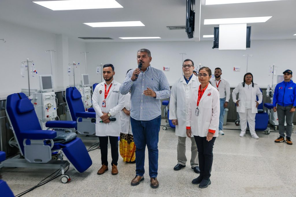 Pa' que lo sepa todo Maracaibo! 🚑💙 Inauguran unidad de diálisis con 24 máquinas nuevas en el Noriega Trigo 9 Noticias Maracaibo