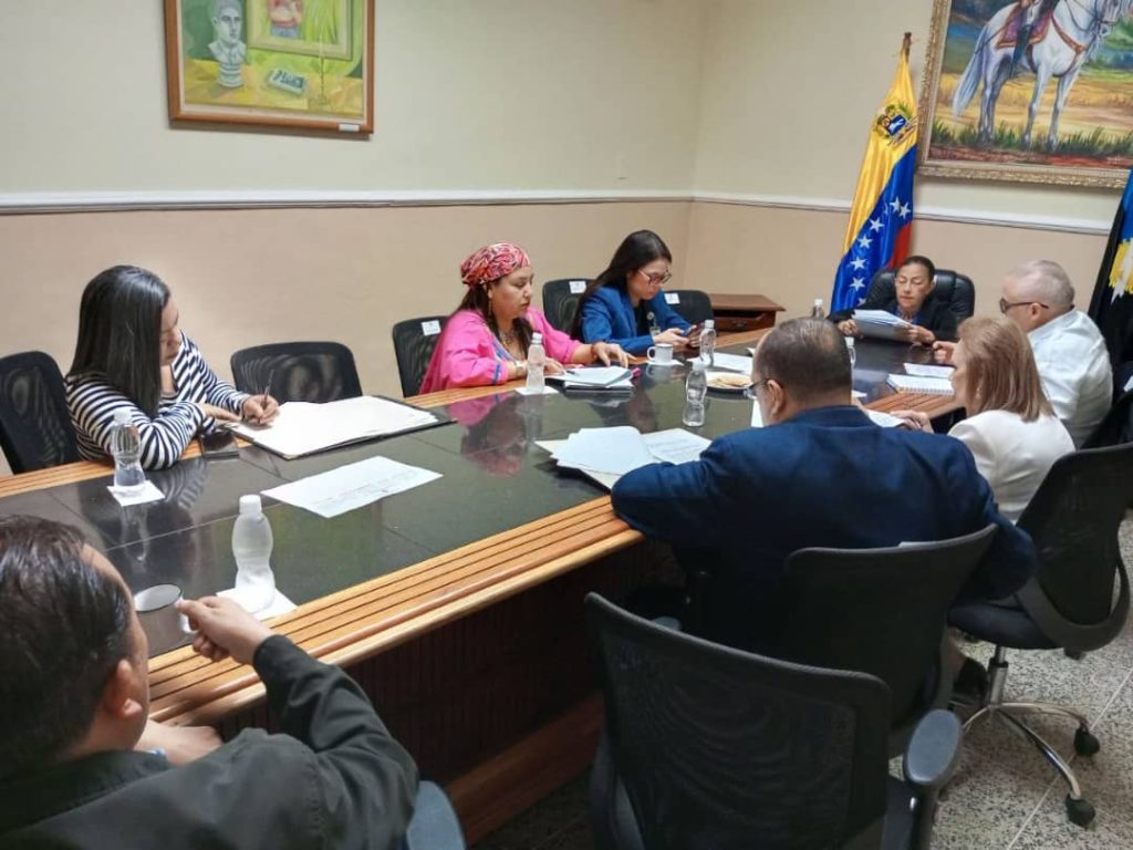¡Honor a quien honor merece! 👨⚖️👩⚖️ CLEZ instala Consejo para la Orden 'Carlos Escarrá Malavé' (Reconocimiento a la excelencia jurídica zuliana) 8 Noticias Maracaibo