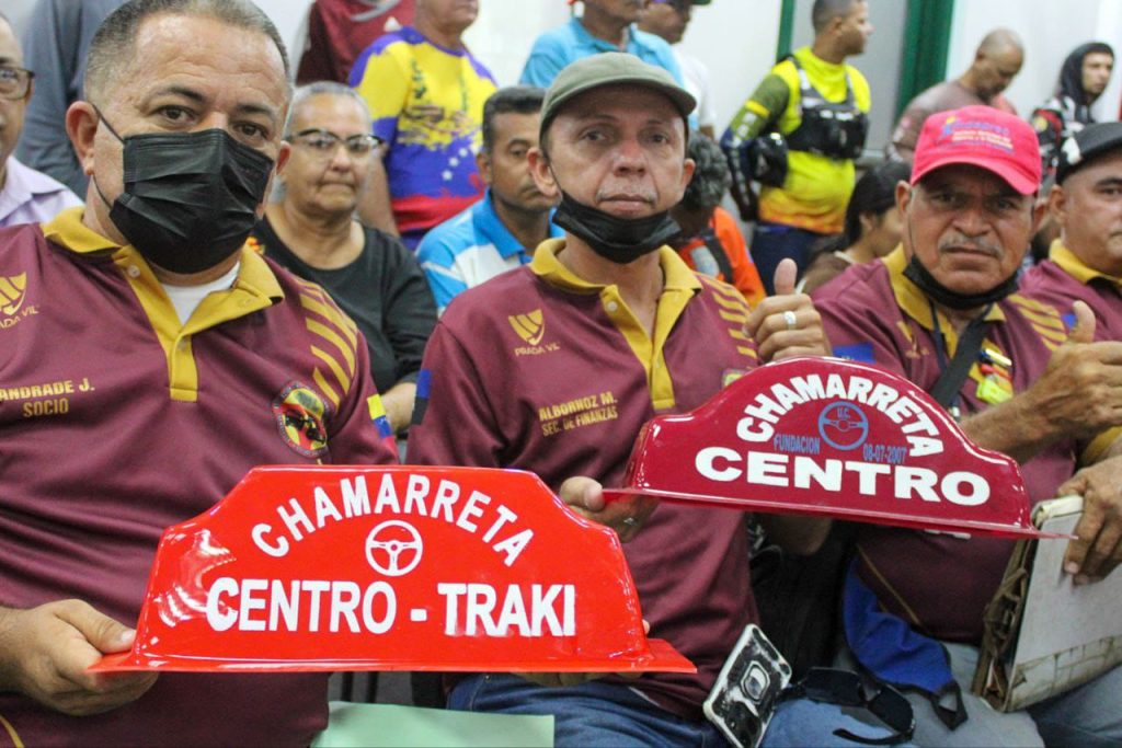 DI MARTINO RECIBE APOYO MASIVO DEL SECTOR TRANSPORTE: 'VAMOS A RECUPERAR LAS 118 RUTAS QUE EXISTÍAN 12 Noticias Maracaibo