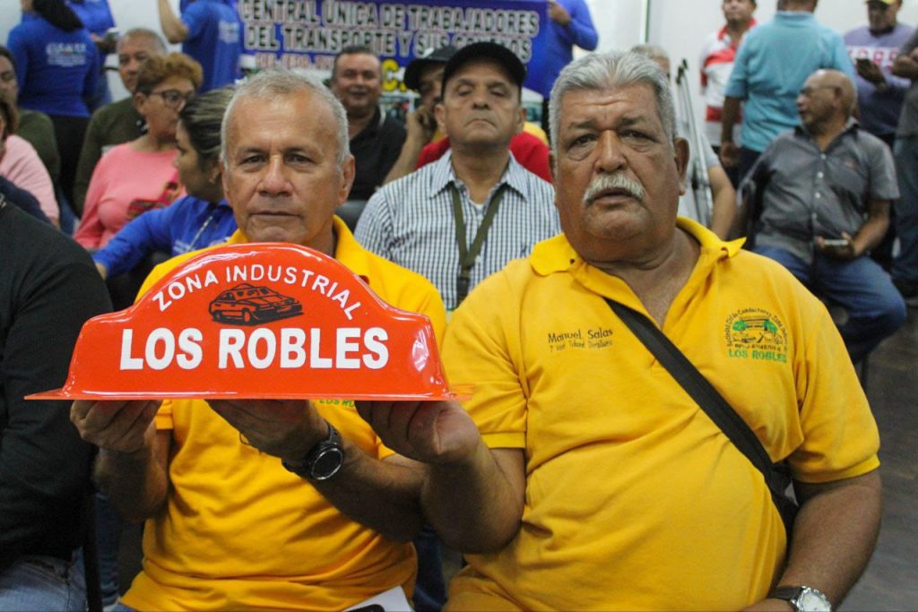 DI MARTINO RECIBE APOYO MASIVO DEL SECTOR TRANSPORTE: 'VAMOS A RECUPERAR LAS 118 RUTAS QUE EXISTÍAN 11 Noticias Maracaibo