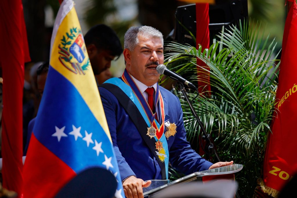 GOBERNADOR LUIS CALDERA Y FANB RINDEN TRIBUTO AL LEGADO DE BOLÍVAR EN CONMEMORACIÓN DE LA BATALLA NAVAL DEL LAGO 8 Noticias Maracaibo