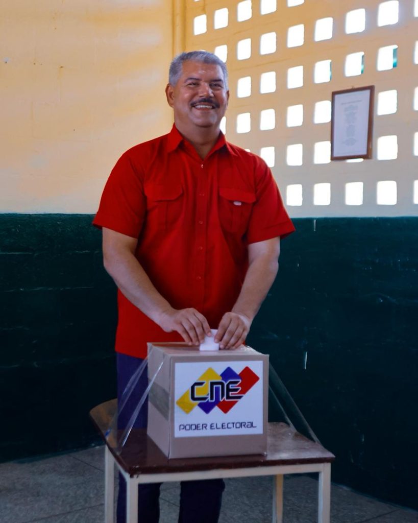 GOBERNADOR CALDERA VOTA EN MARA Y PROCLAMA: 'HOY COMIENZA LA VENEZUELA DE LAS SOLUCIONES 9 Noticias Maracaibo