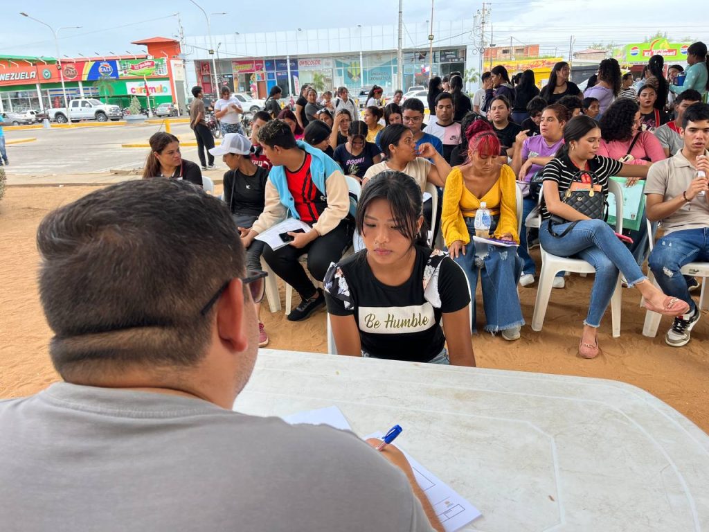 JÓVENES DE SAN FRANCISCO ELEVAN SU POTENCIAL CON PROGRAMA MUNICIPAL DE CAPACITACIÓN MASIVA 9 Noticias Maracaibo