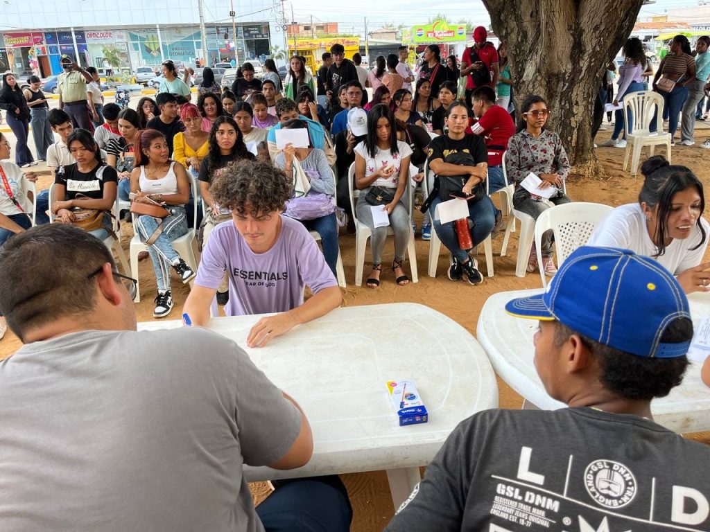 JÓVENES DE SAN FRANCISCO ELEVAN SU POTENCIAL CON PROGRAMA MUNICIPAL DE CAPACITACIÓN MASIVA 11 Noticias Maracaibo