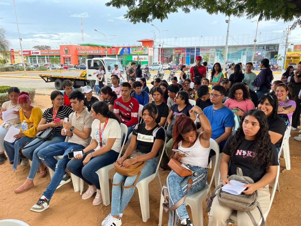 JÓVENES DE SAN FRANCISCO ELEVAN SU POTENCIAL CON PROGRAMA MUNICIPAL DE CAPACITACIÓN MASIVA 18 Noticias Maracaibo